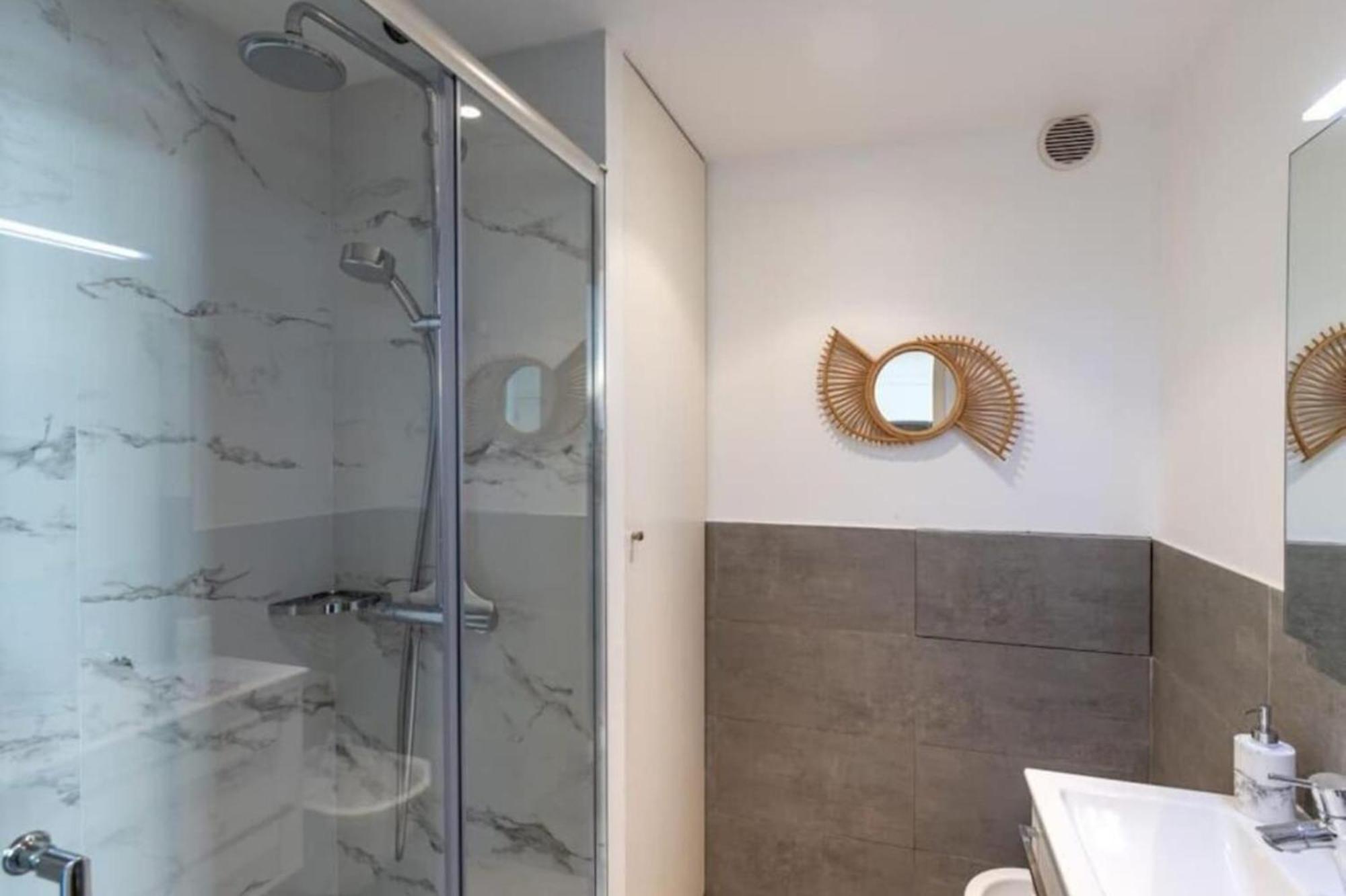 Joffre 2-4 - Bright 1 Bedroom Near Massena Apartment *