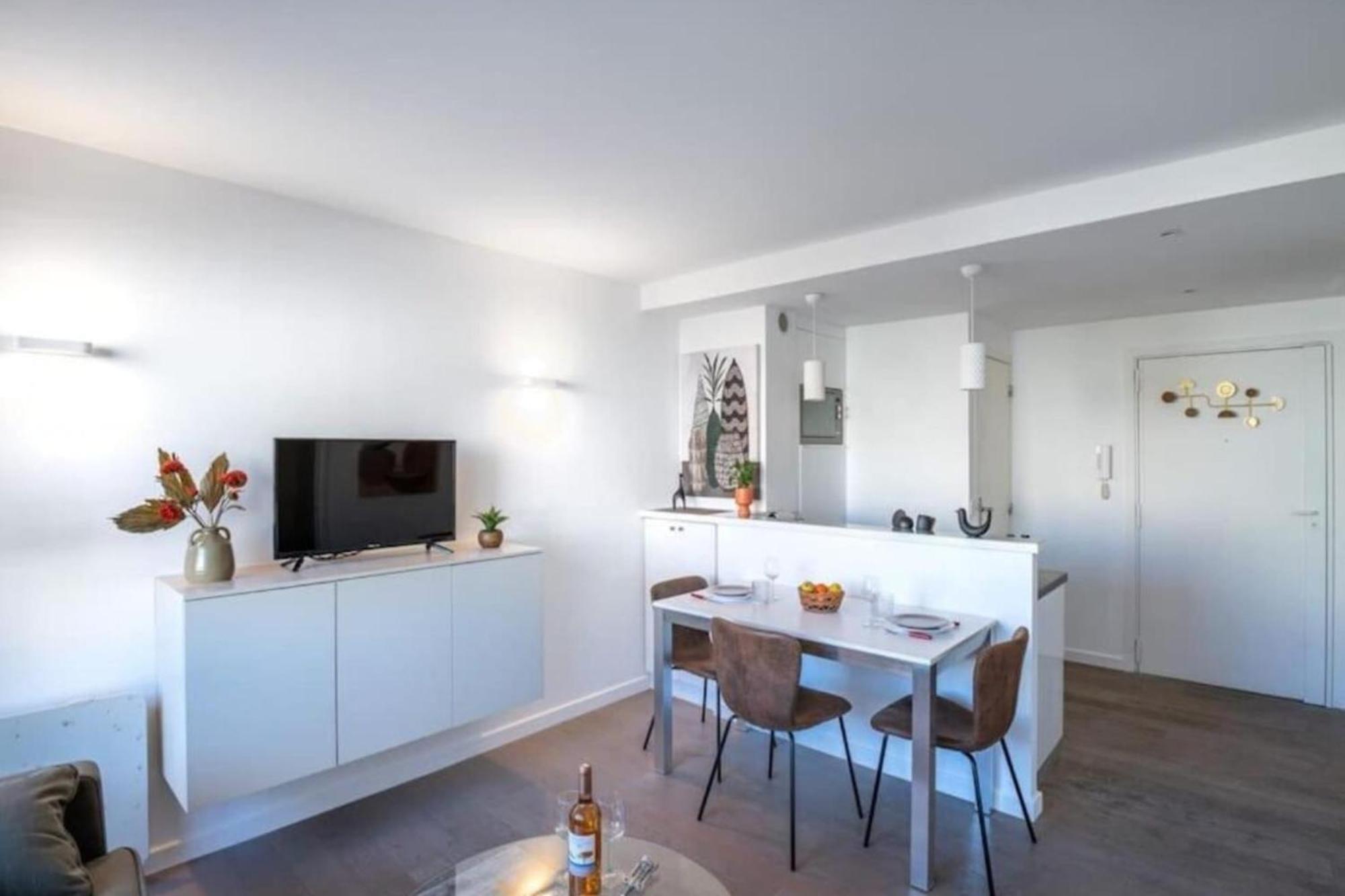 Apartment Joffre 2-4 - Bright 1 Bedroom Near Massena *